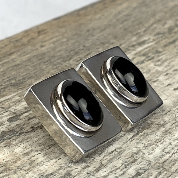 Vintage 1990s Handmade Modernist Geo Chunky Sterling Silver Black Stone Earrings - Picture 2 of 9